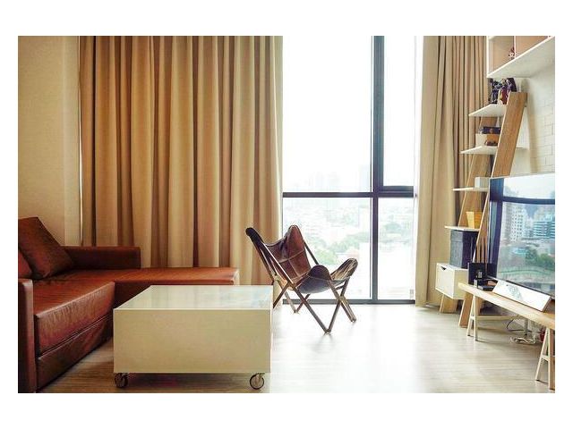 คอนโด Mövenpick Ekkamai ห้องมุม  เขตวัฒนา กรุงเทพ