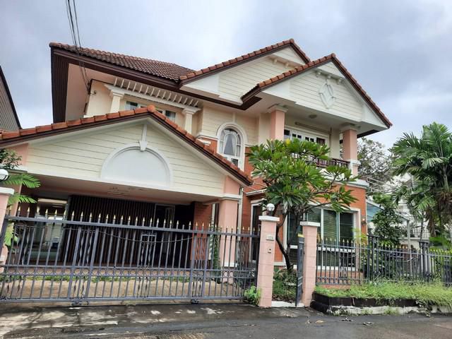 ขายบ้านหลังมุม 80 ตรว. หมู่บ้านกรองทอง  พัฒนาการ32