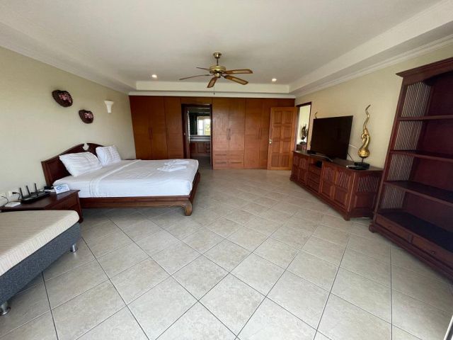 For rent VIEW TALAY RESIDENCE 6 ((Naklua soi 18, Wongamat beach, Pattaya) 127 Sq.m ready to move in (S03-1032)
