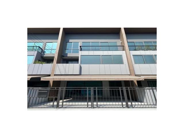 ขายบ้านกลางเมือง ปิ่นเกล้า-จรัญฯ 3 นอน 6.5 ล้าน