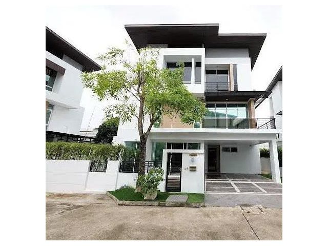 ขายบ้านเดี่ยว 3 ชั้น โครงการ Nirvana Beyond Lite Rama 9 ซอยกรุงเทพกรีฑา 32 สะพานสูง กทม.