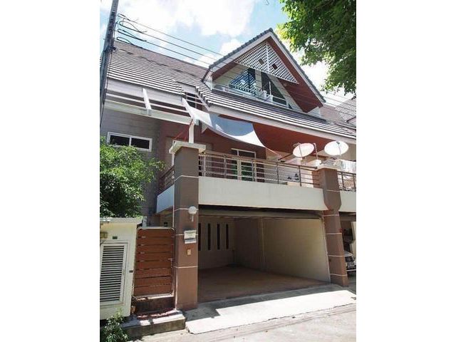 ให้เช่าทาวน์โฮม  โครงการ เมอริทเพลส ลาดพร้าว 87