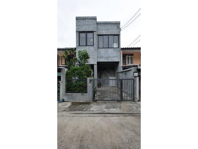 ให้เช่าทาวน์โฮม 2 ชั้น ซอย ศูนย์วิจัย