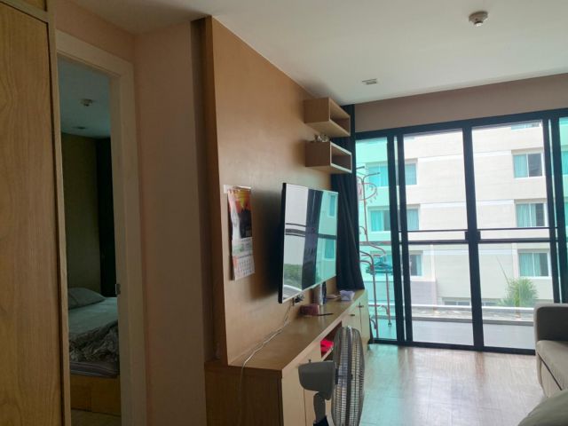 Sixty six condominium Pattaya