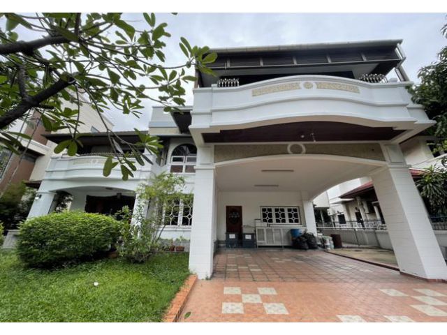 ขายบ้าน ปรีชา 2 ซอยบรมราชชนนี 50 ถนนบรมราชชนนี เขตตลิ่งชัน กรุงเทพมหานคร