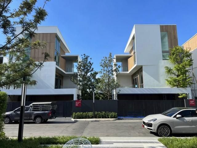 ขายบ้านเดี่ยว 3 ชั้น โครงการ VIVE Rama 9