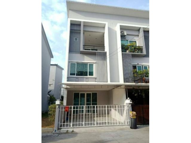 ให้เช่าทาวน์โฮม  The Exclusive วงแหวนรามอินทรา