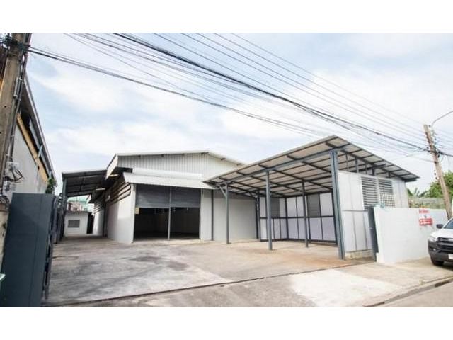 PN26 ให้เช่า โกดัง เนื้อที่ดิน 174 ตรว 300 ตรม ลาดพร้าวซอย 80 มีห้องพัก 1 ห้อง เดินทางสะดวก เหมาะทำศูนย์กระจายสินค้า