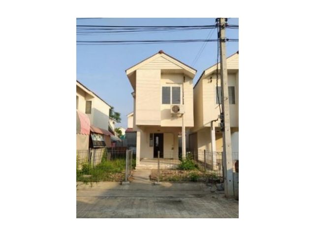 ขาย บ้านเดี่ยว 2 ชั้น ราคาถูก พร้อมอยู่ ใกล้สถานที่ราชการ บ้านน่าอยู่ อากาศดี สังคมสงบๆ มาชมบ้านก่อนตัดสินใจ