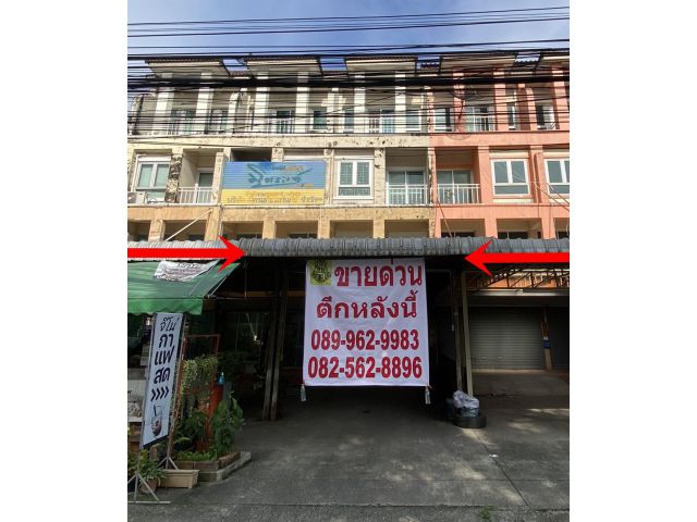 ขายอาคารพาณิชย์ 3.5 ชั้น หมู่บ้านกลอรี่เฮ้าส์ ใกล้ตลาดไท ซอยแมนอัตตั้น  ตำบลคลองหนึ่ง อำเภอคลองหลวง จังหวัดปทุมธานี