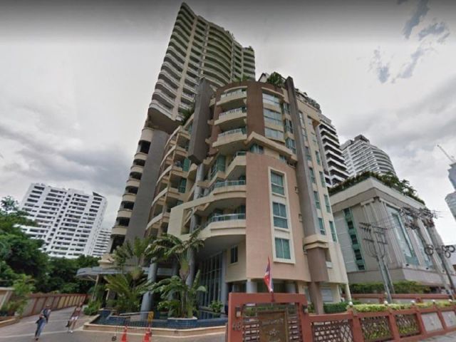 ขายคอนโด Sukhumvit City Resort (สุขุมวิท 11) ใกล้รถไฟฟ้า BTS นานา ขนาด 2 ห้องนอน 2 ห้องน้ำ พื้นที่ 68 ตร.ม. ชั้น 24 พร้อ
