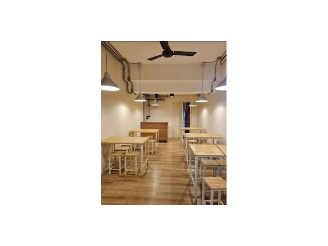 ให้เช่าพื้นที่ร้านอาหาร ชั้น 1 พื้นที่ใช้สอย56 ตารางเมตร ซอยสีลม20 (ตลาดวัดแขก) ตรงข้ามวัดแขก  ตกแต่งเรียบร้อย