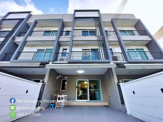 ขายทาวน์โฮม 3ชั้น ใกล้เซ็นทรัล บางนา โครงการ บ้านกลางเมือง สวนหลวง