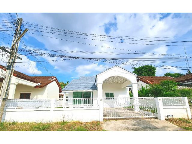 บ้านเดี่ยว สไตล์ มินิมอล ตรงข้าม อัสสัมชัญ สนามกีฬาจังหวัดระยอง ผ่อนเดือนละ 8000 บาท