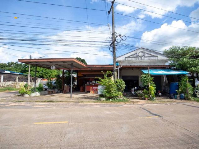 บ้านติดถนนสมเด็จ  ทำเลค้าขาย