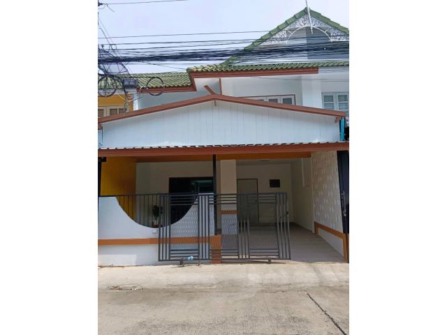 ทาวน์เฮ้าส์ 2 ชั้น 18 ตร.ว. หมู่บ้านพฤกษา12​ ​รังสิต​คลอง​3 คลอง​หลวง
