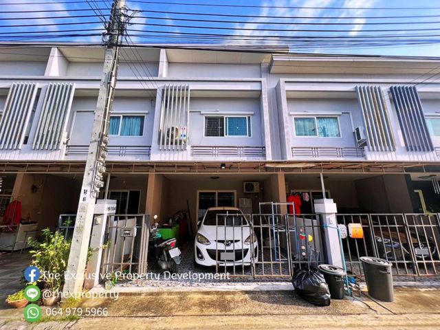 ขาย/เช่า ทาวน์เฮ้าส์ 2ชั้น ใกล้ทางด่วนพิเศษศรีรัช หมู่บ้าน ดิเอ็กซ์คลูซีฟ แจ้งวัฒนะ-ติวานนท์