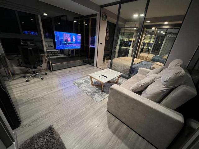 Beautiful unit at Ideo Sathorn - Wongwian Yai