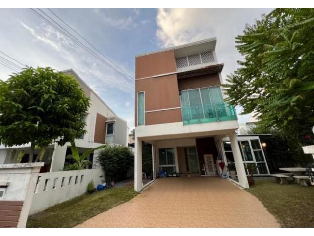 ขายบ้านเดี่ยว  โฮมเพลสเดอะพาร์ค-วงแหวนพระราม 9