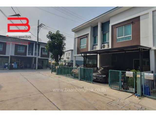 ทาวน์โฮม ลุมพินี ทาวน์วิลล์ ลาดปลาดุก-บางไผ่ สเตชั่น เนื้อที่ 16.3 ตรว. ถนนกาญจนาภิเษก อ.บางใหญ่ จ.นนทบุรี