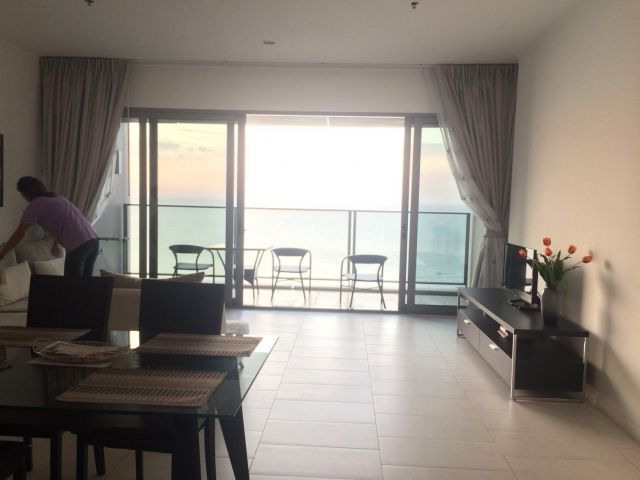 For rent Northpoint Pattaya 1 Bed and large balcony  82Sq.m ready to move-in (S03-1053)