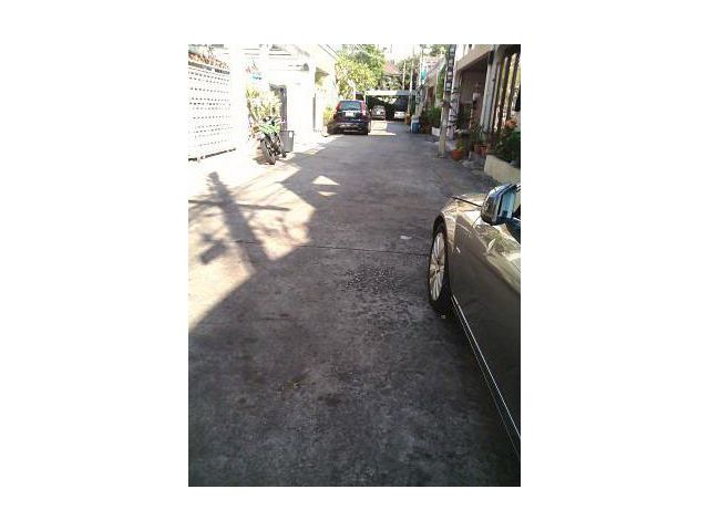The  Town House  On Sukhumvit soi 39 for sale