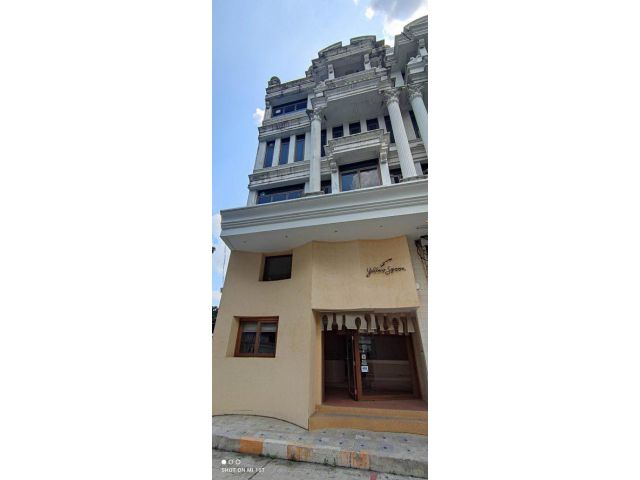 Home Commercial building for sale in Ekkamai sukhumvit63