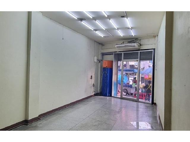 เดอะมอลล์ บางกะปิ  5นอน 4.5ชั้นซ.ลาดพร้าว105-109