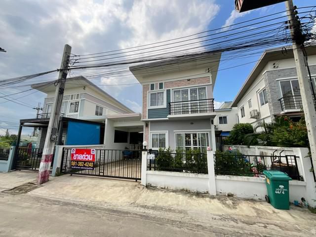 ขายด่วนบ้านแฝด2 ชั้น ม.ฟลอราวิลล์ พาร์คโฮม