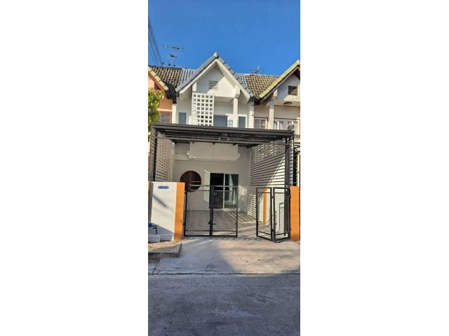 บ้านสวยตกแต่งพร้อมอยู่หน้าหมู่บ้านมี 7-11 และวินมอเตอร์ไซค์รับจ้าง ทาวน์เฮ้าส์ 2 ชั้น #หมู่บ้านวนารมย์ ทำเลดี
