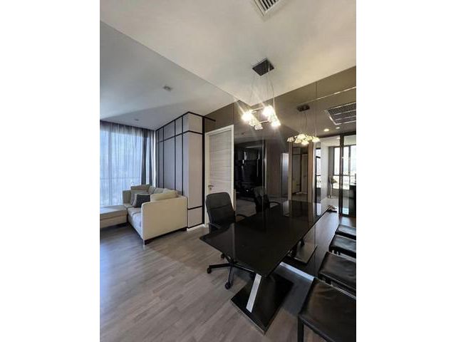 The Room Sathorn สงบ