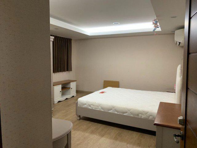 ขายคอนโด The Waterford Condominium