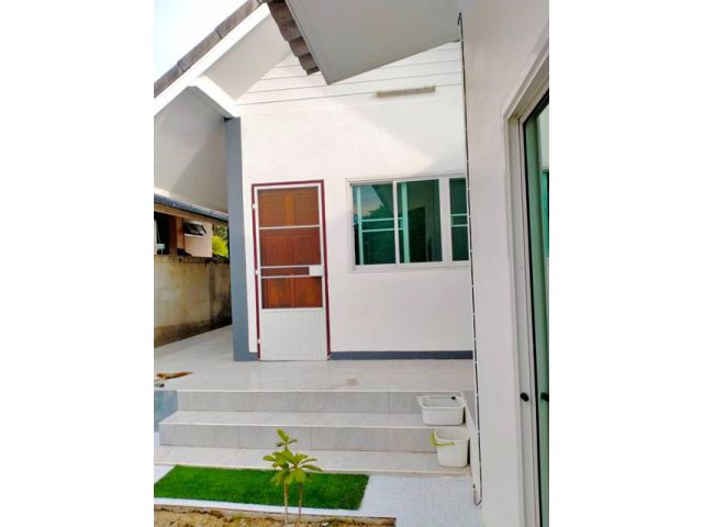 สนามบินอู่ตะเภา บ้านเดี่ยว 2หลัง หาดพลา