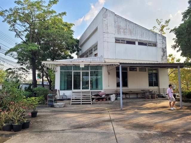 WH0347 ให้เช่าอาคารพร้อมโกดัง ซอยเฉลิมพระเกียรติ ร.9 ซอย 28 เนื้อที่ 3 ไร่