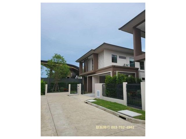 ให้เช่าบ้านหรู  บุราสิริ กรุงเทพกรีฑา 150000 baht