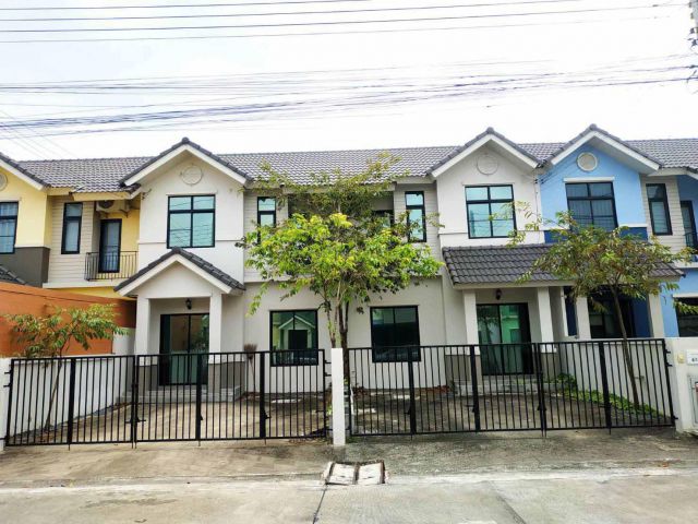 ให้เช่าบ้านเดอะ โพริเอจ ลำลูกกา คลอง4 ปทุมธานี