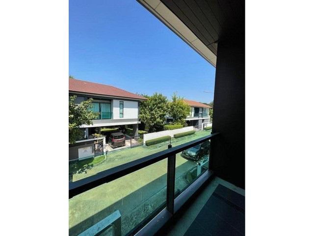 RENT Big House Setthasiri Krungthep Kreetha
