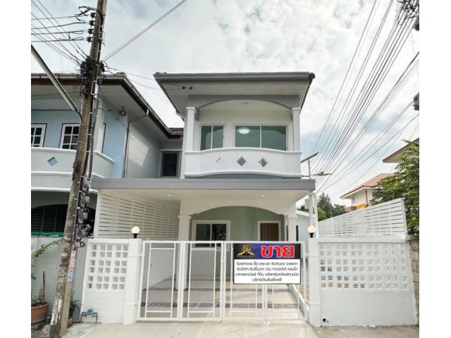 ทาวน์เฮ้าส์ 2 ชั้นหลังริมมีพื้นที่ด้านข้าง #หมู่บ้านเปี่ยมสุข1 พื้นปูกระเบื้องแกรนิตโต้ใหม่ทั้งหลัง เข้าซอยวัดส้มเกลี้ยง
