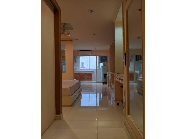 ขายคอนโด ศรีวรา แมนชั่น2 เนื้อที่ 40 ตร.ม. ชั้น7 วิวสระว่ายน้ำโล่งไม่มีตึกบัง พร้อมเฟอร์นิเจอร์