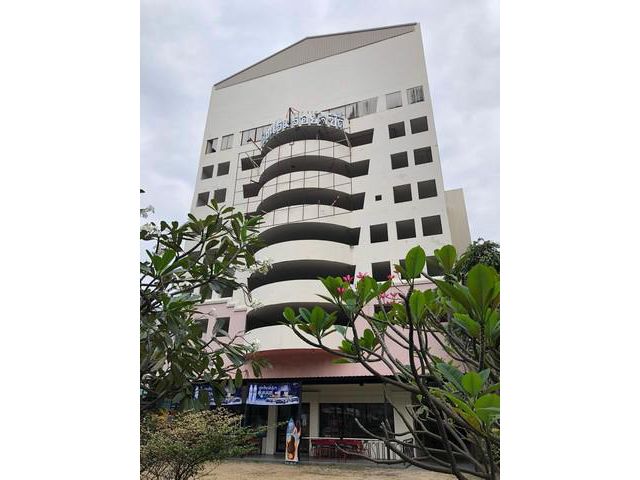 ขายโรงแรมเดอะรอยัลซิตี้ ปิ่นเกล้า