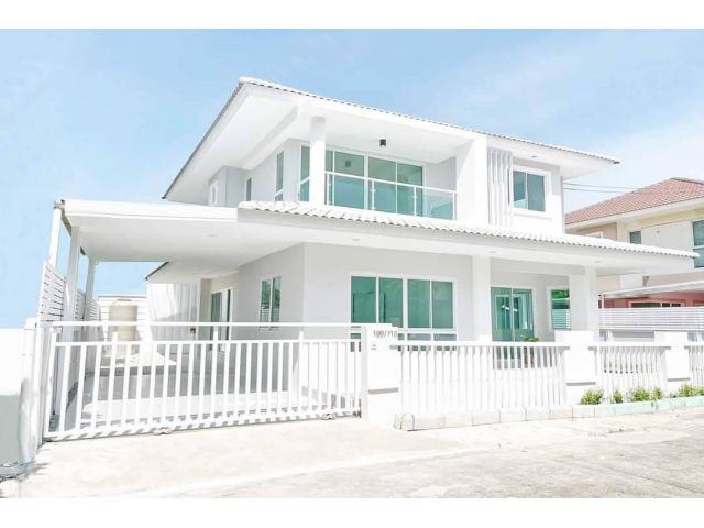 บ้านเดี่ยว 2 ชั้น 63.2 ตร.ว. หมู่บ้านชวนชมรัตน์ ถนนบางกรวย-ไทรน้อย หลังใหญ่โต ห้องเยอะ คุ้มสุดๆ ตกแต่งครบ สวยเกินราคา พร