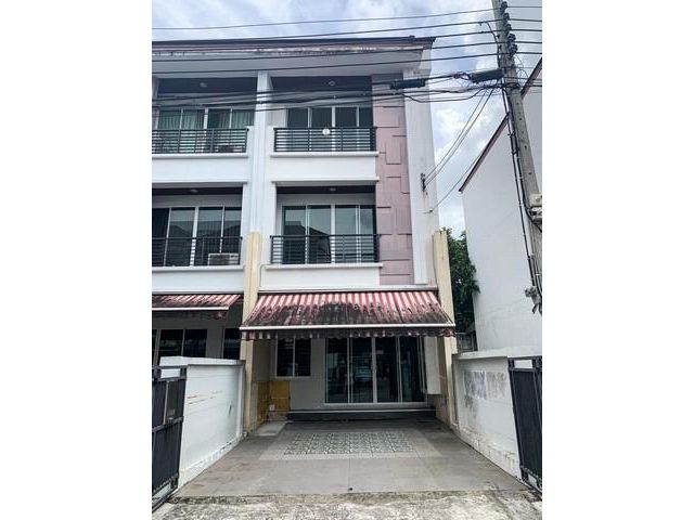 ขายทาวน์โฮม3ชั้นย่านลาดพร้าว บางกะปิ โพธิ์แก้ว