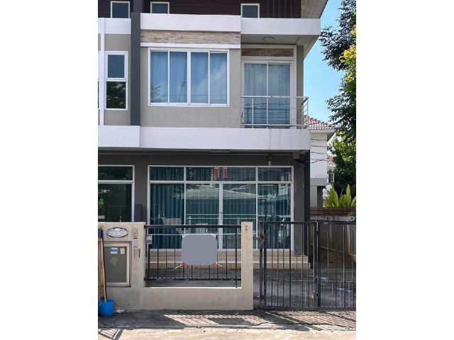 ให้เช่าทาวน์เฮาส์2 ชั้น