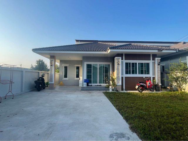 ขายด่วน! ทำเลดีแยกป่าแดด ฟรีโอน