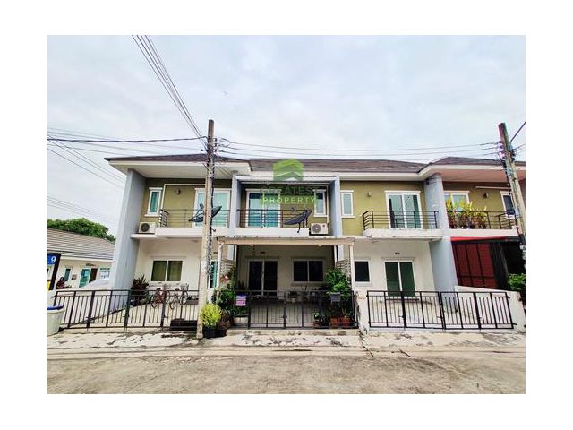 หมู่บ้านพาทาโกเนีย 5 รามอินทรา ซาฟารี ขายด่วน ทาวน์โฮม 2 ชั้น เนื้อที่ 20 ตร.ว สภาพดี ต่อเติมเต็ม พร้อมอยู่อาศัย