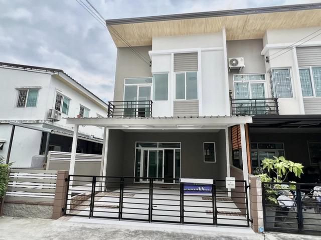 ขาย  ทาวน์โฮม กัสโต้ บางนา – สุวรรณภูมิ
