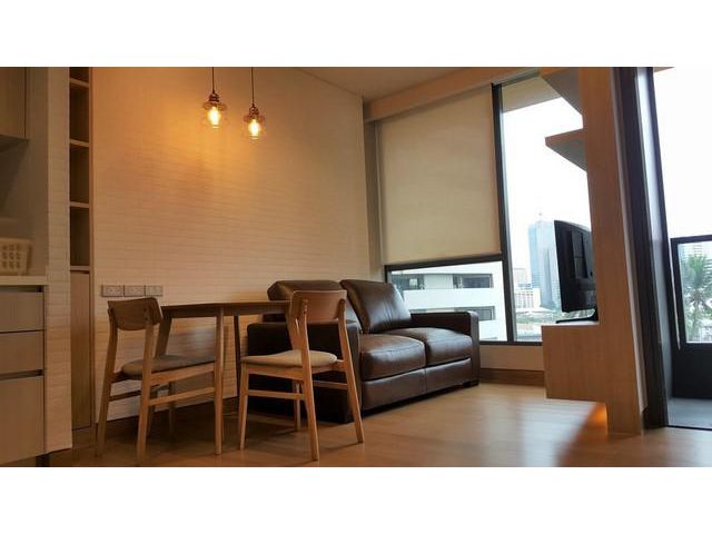 Fully furnished for rent&sale at The Lumpini 24