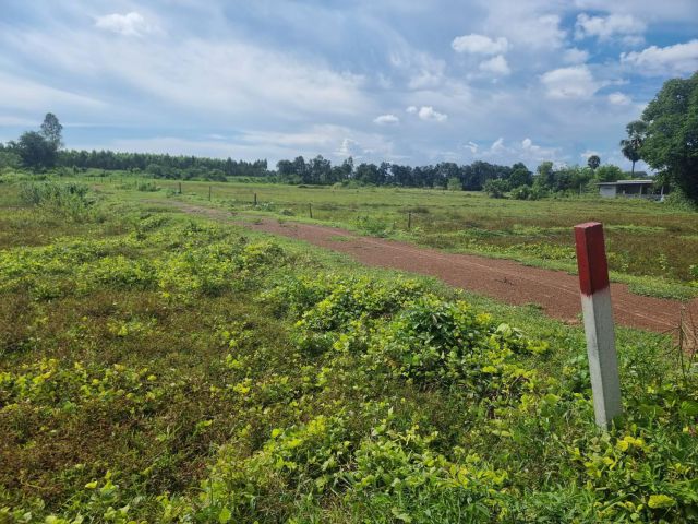 ขายที่ดินวังดาล 3 ไร่ ติดถนน 2 ด้าน ใกล้ถนนเส้นสุวรรณศร 33 - 2.4 กม. อ.กบินทร์บุรี จ.ปราจีนบุรี