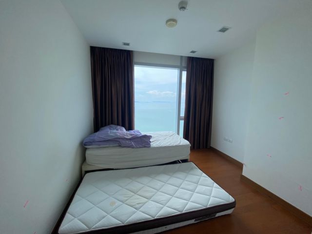 For Sale The Palm  Wongamat Beach Front Pattaya 4 Bed room 128 Sq.m 27M (S03-0913)