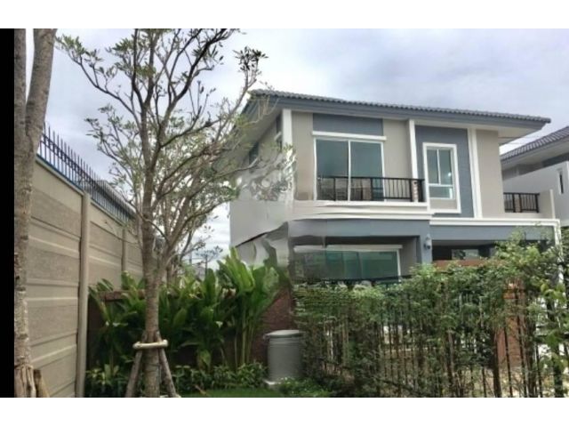 ให้เช่าบ้านแฝดภัสสร เพรสทีจ ลุกซ์ พัฒนาการ